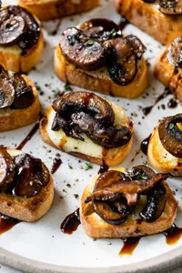 SAUSAGE AND MUSHROOMS